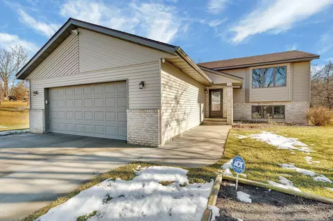 34594 Plum Hill Ln, Avon, MN 56310