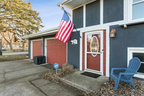 3699 Prairie Rd, White Bear Lake, MN 55110