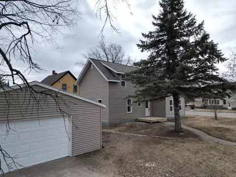 422 2nd St SW, Wadena, MN 56482