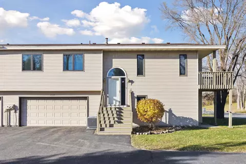 2560 76th St E, Inver Grove Heights, MN 55076