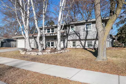 4310 W 127th St, Savage, MN 55378