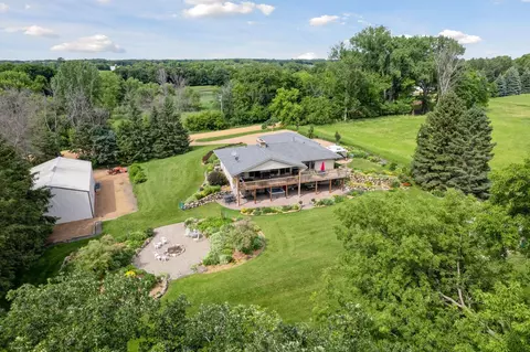 18185 Kelly Lake Rd, Carver, MN 55315