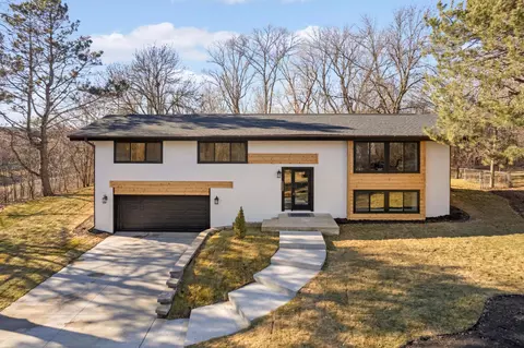 901 Toledo Ave N, Golden Valley, MN 55422