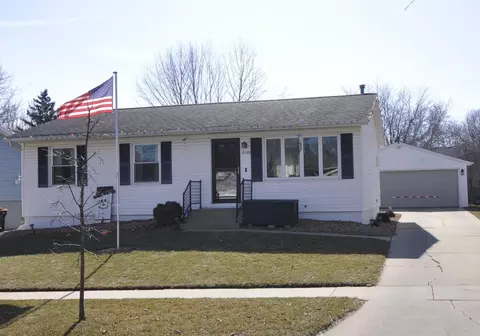 2120 50th St NW, Rochester, MN 55901