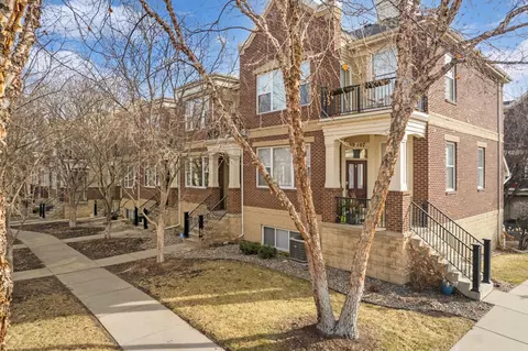 29 4th Ave N #105, Minneapolis, MN 55401