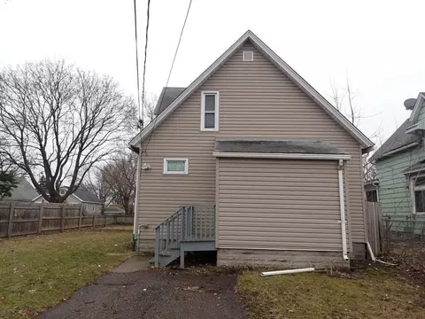 595 Rose Ave E, Saint Paul, MN 55130 photo 4