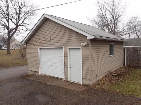 595 Rose Ave E, Saint Paul, MN 55130 photo 3