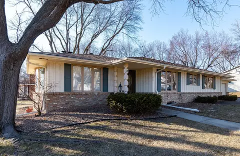 5805 Amy Dr, Edina, MN 55436