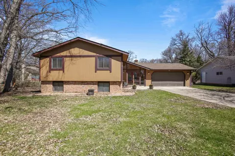 6581 Goldenrod Ln N, Maple Grove, MN 55369