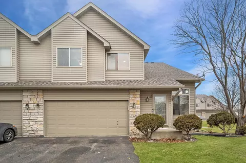 1638 Chadum Ln, Shakopee, MN 55379