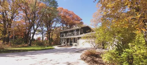5866 Chippewa Trl, North Branch, MN 55056