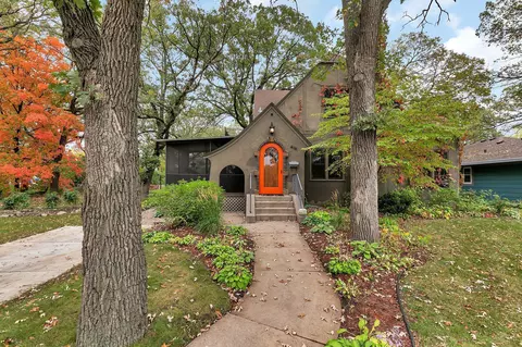 416 Riverside Dr SE, Saint Cloud, MN 56304