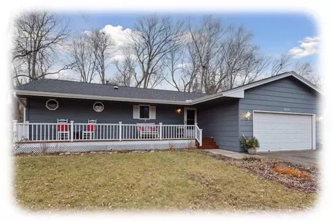 3940 Linden Cir, Excelsior, MN 55331
