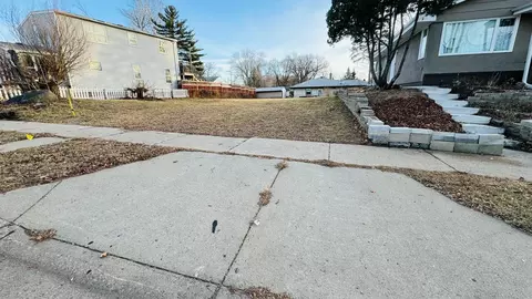 1954 Case Ave E, Saint Paul, MN 55119