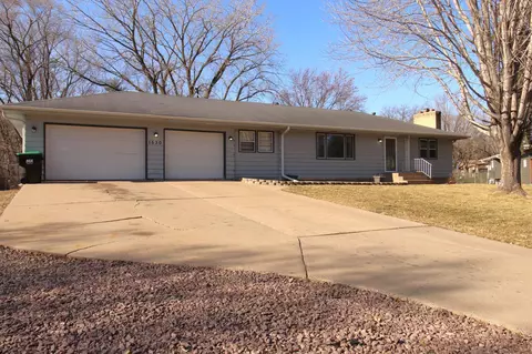 1530 103rd Ave NW, Coon Rapids, MN 55433