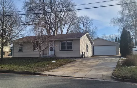 150 Linhart Ave W, Dassel, MN 55325
