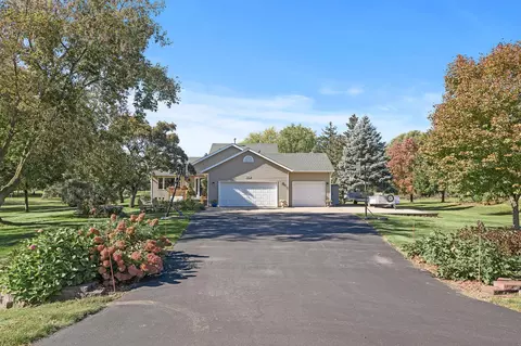 9915 Goodrich Ave NE, Monticello, MN 55362