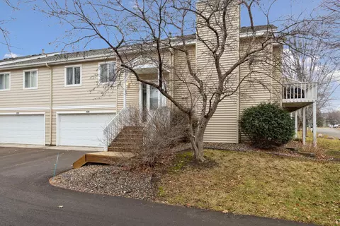 5612 Sanibel Dr, Minnetonka, MN 55343