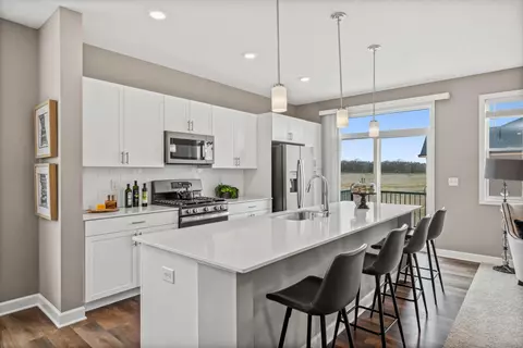 467 Murray Hill Way, Waconia, MN 55387