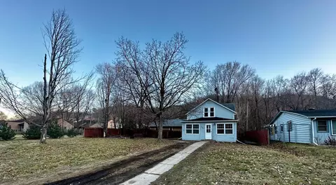 429 E 5th St, Red Wing, MN 55066