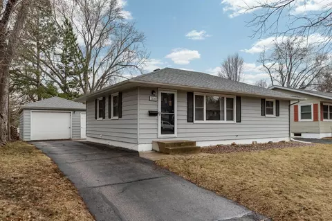 2110 18 12 St NW, Rochester, MN 55901