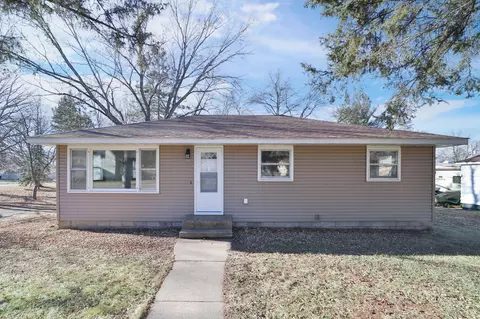 903 7th St NE, Little Falls, MN 56345