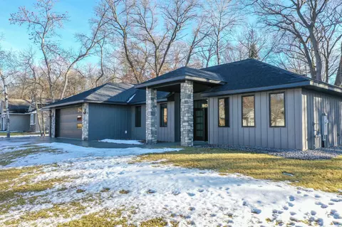 1906 Wildflower Ln NE, Alexandria, MN 56308