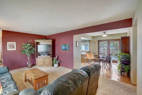 13017 Valley Forge Ln N, Champlin, MN 55316 photo 5