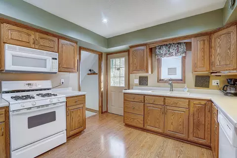 13017 Valley Forge Ln N, Champlin, MN 55316 photo 9