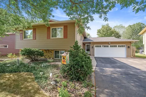 8233 Kentucky Ave N, Brooklyn Park, MN 55445