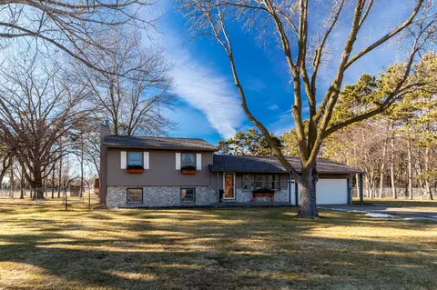 16821 Circle Dr, Little Falls, MN 56345