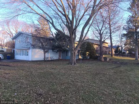808 Prairie Ave SW, Faribault, MN 55021 photo 5