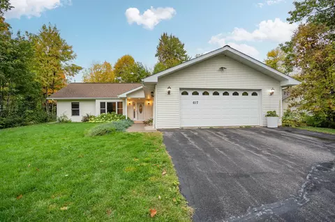 617 25th St, Scanlon, MN 55720