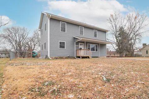 5430 Oliver Ave N, Brooklyn Center, MN 55430