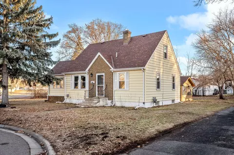 5335 Fairview Ave N, Crystal, MN 55429