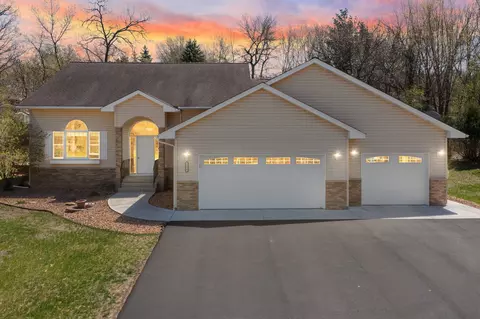 2670 E Rum River Dr S, Cambridge, MN 55008