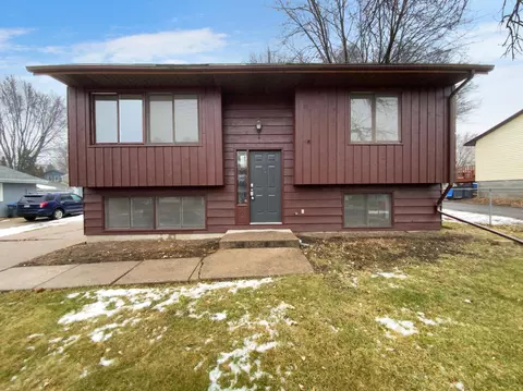 2060 N Ivy St, North Saint Paul, MN 55109