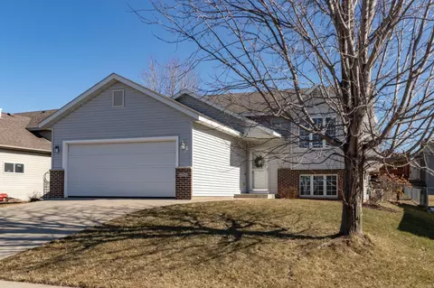 2756 Monroe Dr NW, Rochester, MN 55901