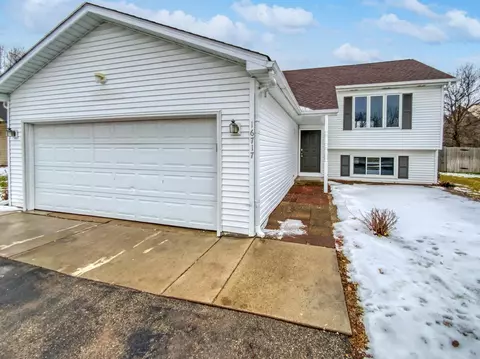16717 Joplin Way, Lakeville, MN 55044