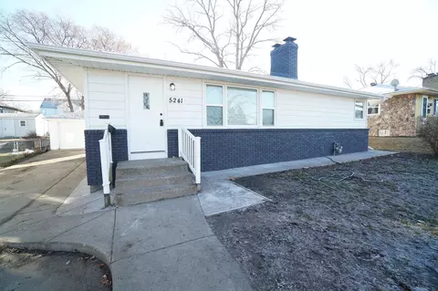 5241 6th St NE, Columbia Heights, MN 55421