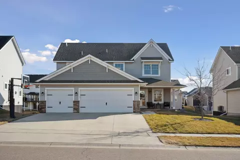 15662 Fairfield Dr, Apple Valley, MN 55124
