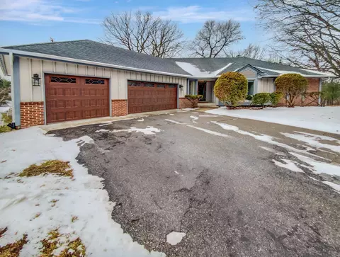 13985 Granada Ct, Apple Valley, MN 55124