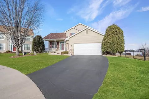 685 Westchester Ave, Shakopee, MN 55379