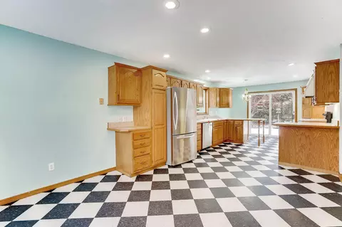 35 Saint Marks Bay, Faribault, MN 55021 photo 3