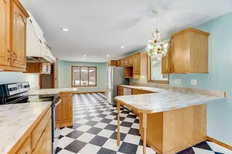 35 Saint Marks Bay, Faribault, MN 55021 photo 5