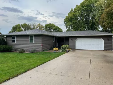 1316 County Road 9 SE, Willmar, MN 56201