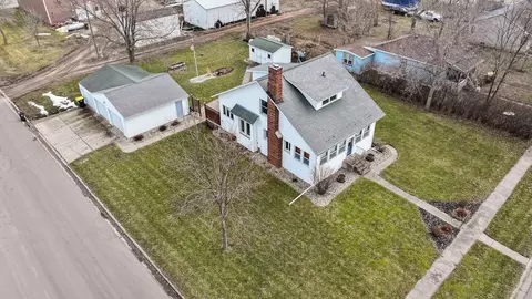 306 Prospect St, Milroy, MN 56263