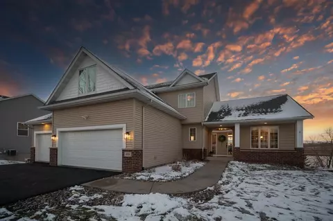 499 Rowena Curv, Elko New Market, MN 55054