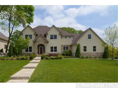 17218 Cedarcrest Dr, Eden Prairie, MN 55347