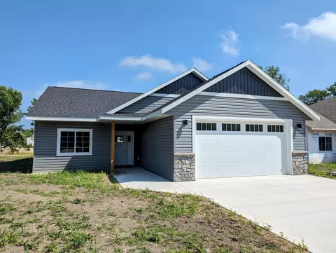 254 Rodeo Rd, Alexandria, MN 56308